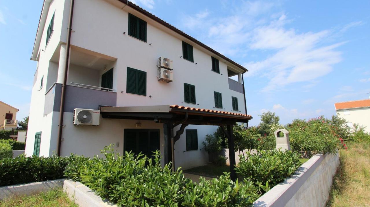 Apartments Vabec Малинска Экстерьер фото